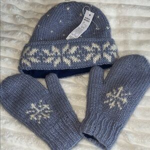 Alpaca Blend Blue and Cream Knit Hat and Mittens Set